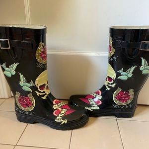 Chooka size 8 Rock and Roll rain boots